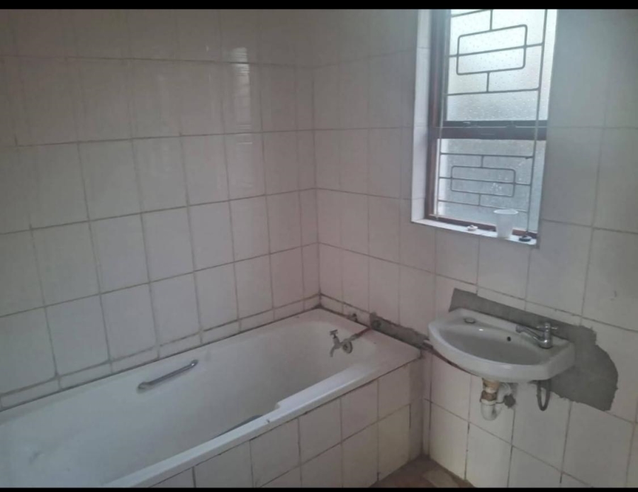 3 Bedroom Property for Sale in Graceland Western Cape